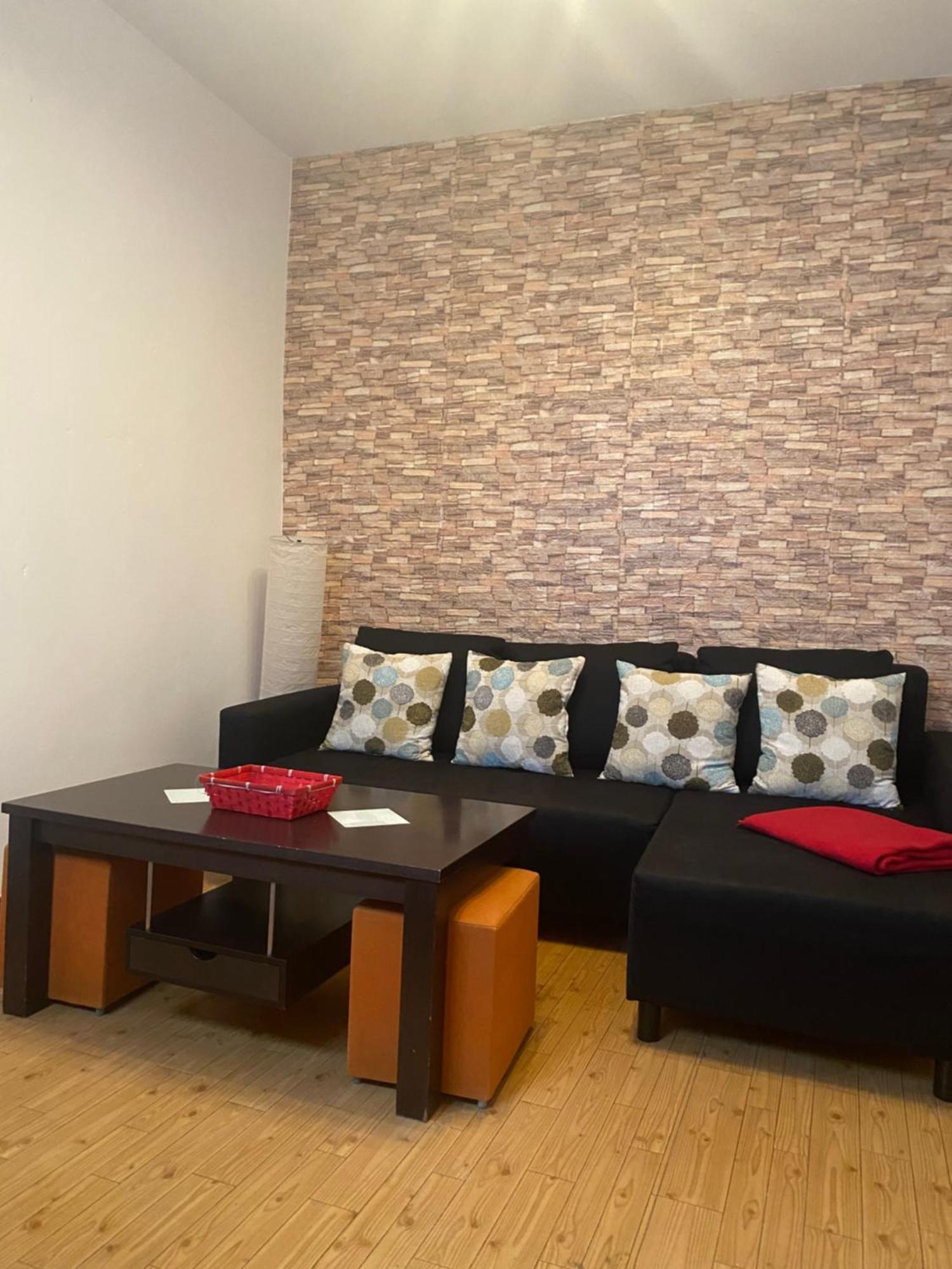 Apartamento Callejon Del Beso Seville Exterior photo